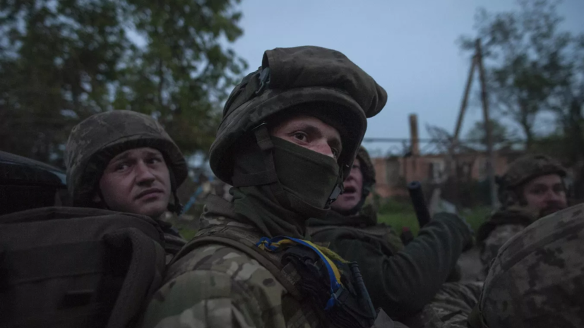 Сотрудники СБУ и украинские военные подрались из-за русского шансона