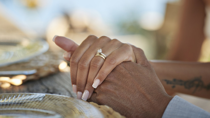 В ЯНАО выдали более 1350 сертификатов молодожёнам с мая