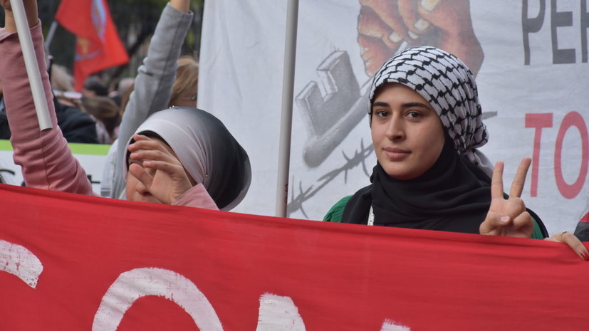 Студенты в Риме заняли здание факультета университета в поддержку Палестины