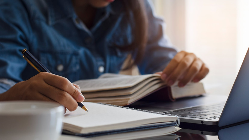 Специалист Мушта: не стоит учить наизусть готовые тексты для итогового сочинения