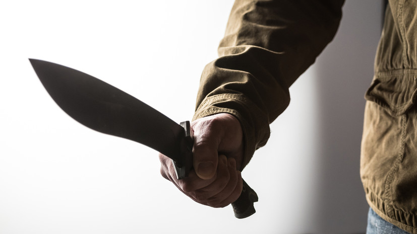 В Люберцах вручили благодарность обезвредившему злоумышленника с мачете