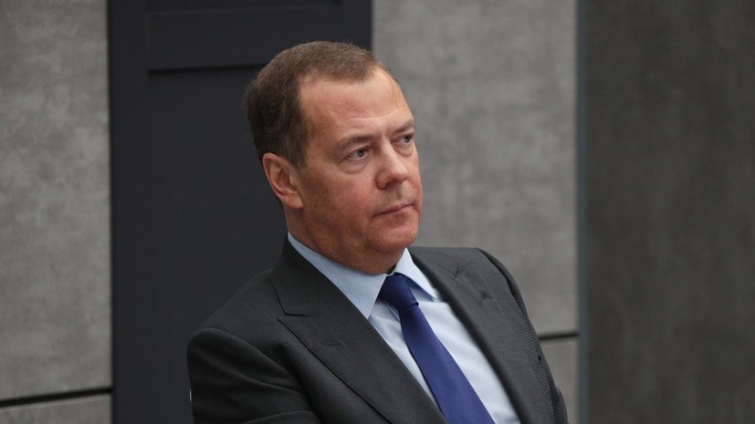 Медведев предложил НАТО ограничиться приёмом в свой состав Львовской области