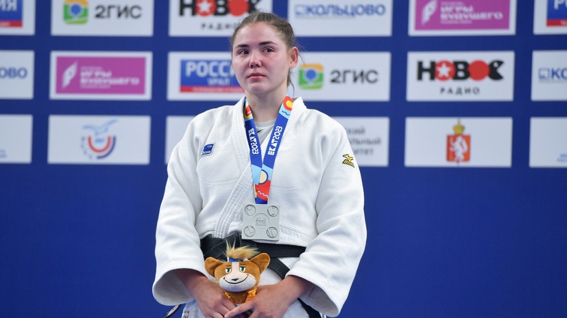 Сухопаров и Речкалова завоевали бронзу на чемпионате мира по самбо