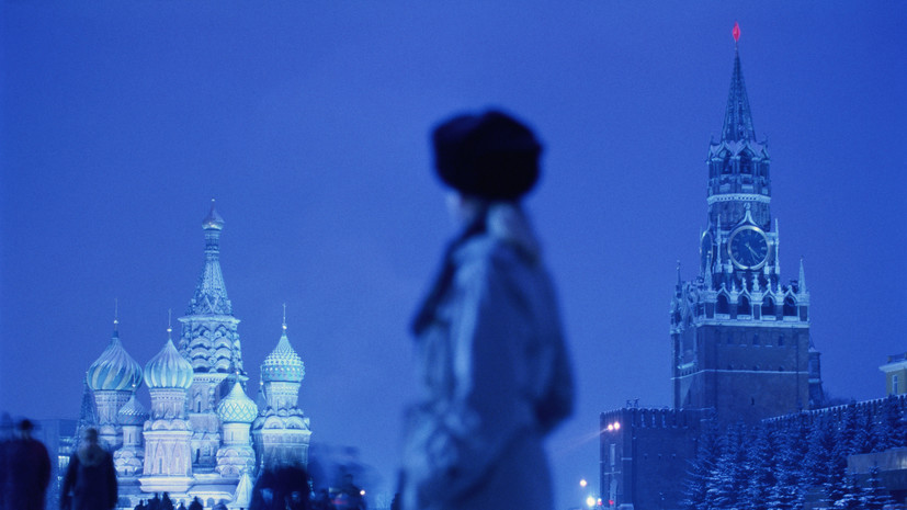 Туристы из России зимой планируют поехать в Москву, Петербург и в горы