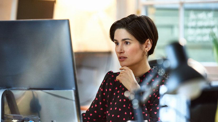 Большинство россиян считают внешнюю привлекательность залогом успешной карьеры