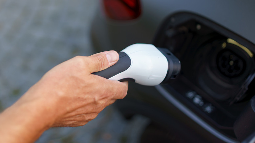 В России назвали самые популярные модели электрокаров с пробегом в 2023 году