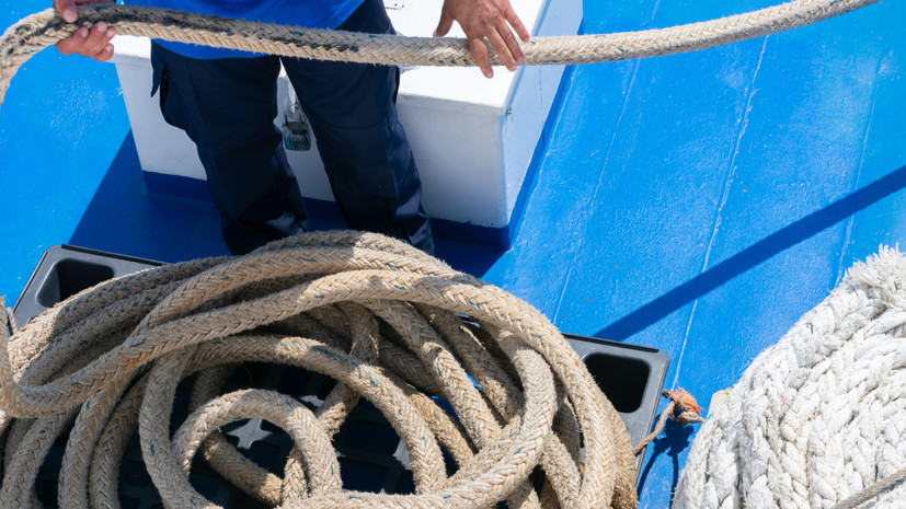 Пьяный матрос утонул на элеваторной площадке в Петербурге