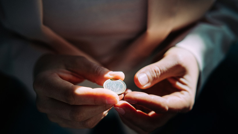 Правительство Молдавии одобрило проект об ограничении обращения наличных денег