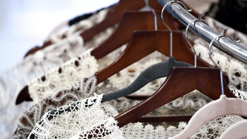 В России расширили список подлежащей маркировке одежды
