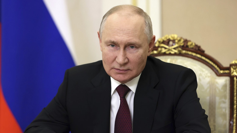 Путин обсудил с представителями бизнеса перевод компаний под юрисдикцию России