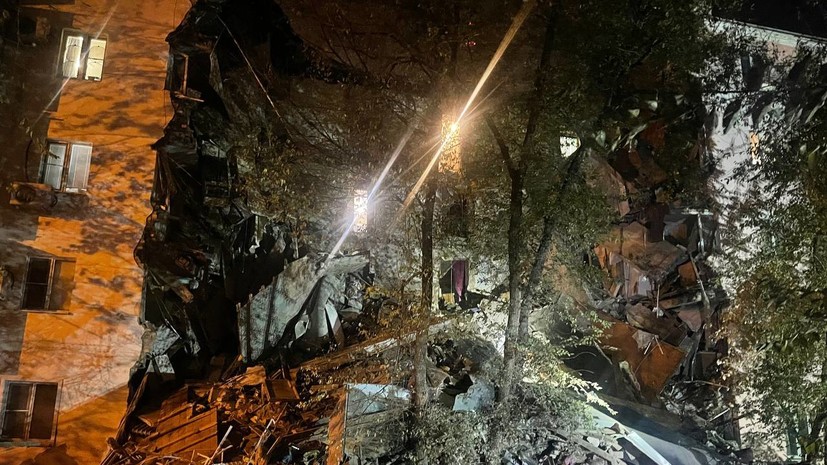 Погибла женщина, несколько человек пропали без вести: в Астрахани частично обрушился жилой дом