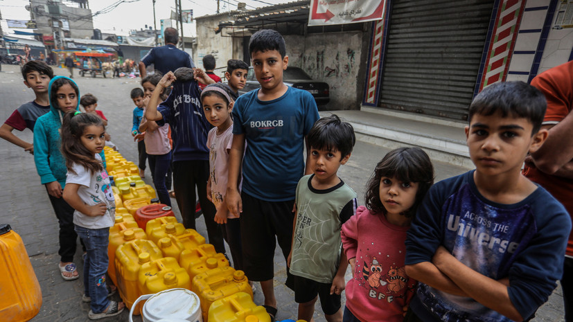 В ЮНИСЕФ назвали конфликт в Газе уникальным из-за оказавшихся в ловушке людей
