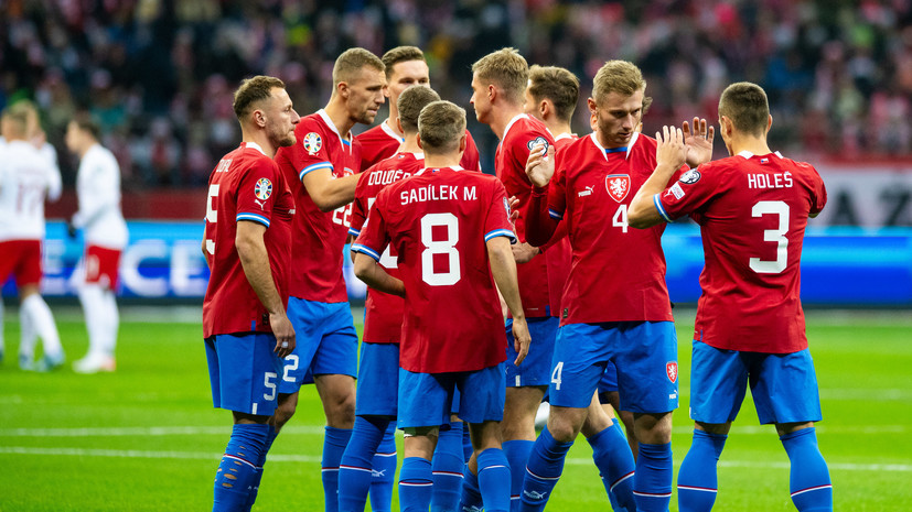 Три футболиста сборной Чехии отстранены из-за похода в ночной клуб
