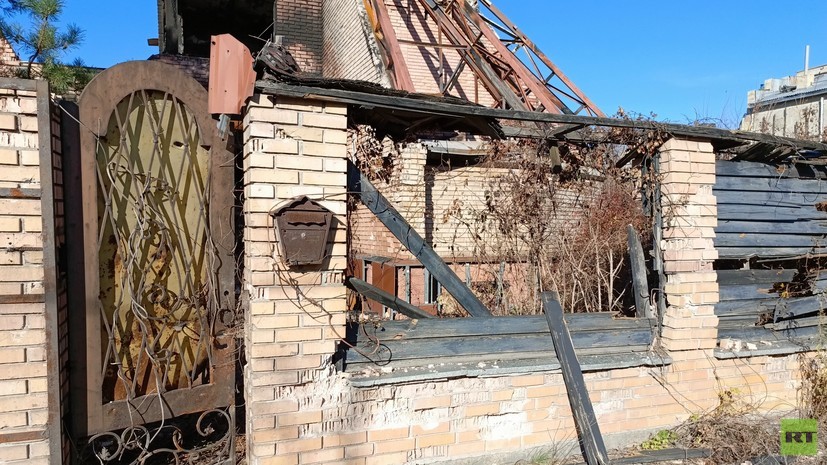 «Триста метров до минного поля»: как в Донбассе живут в домах у передовой