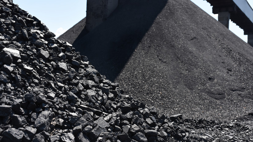 Объём выручки предприятий угольной промышленности России снизился на 29%