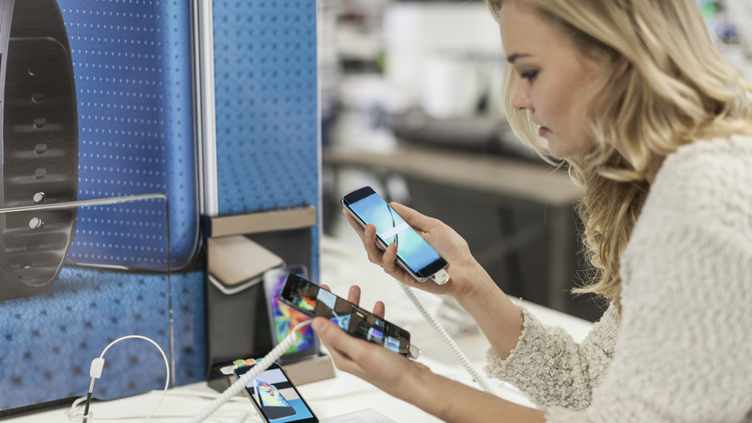 Президент АКИТ Соколов заявил об отсутствии предпосылок для роста цен на смартфоны