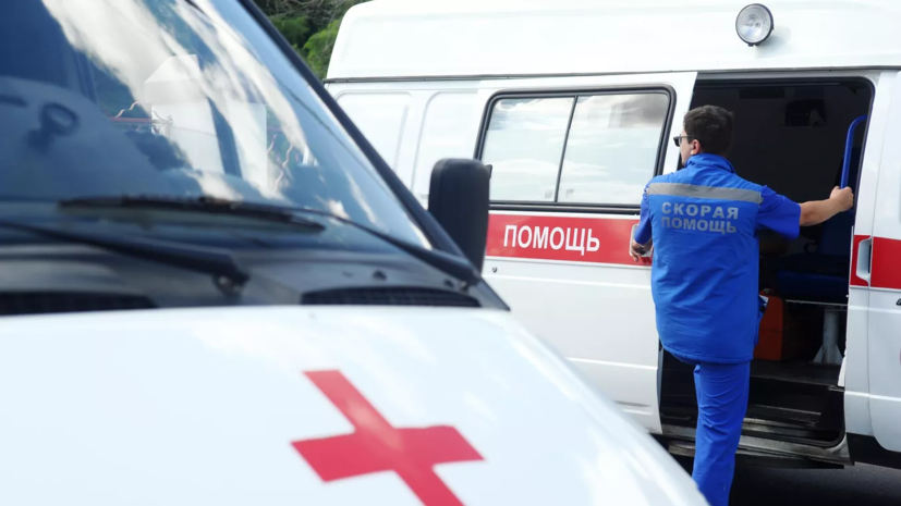 В Петербурге госпитализировали проглотившего саморез трёхлетнего мальчика
