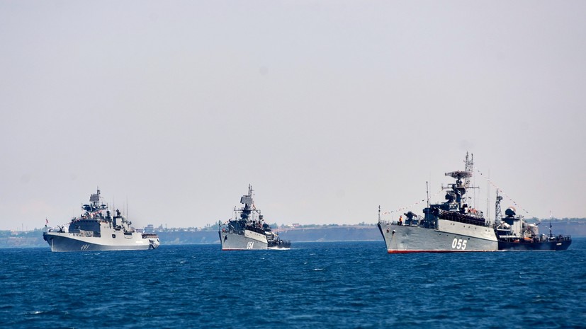 Семь единиц техники: в районе Крыма уничтожены украинские безэкипажные катера и БПЛА