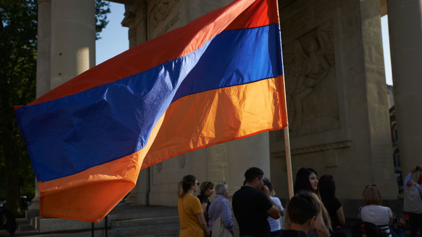 МИД Армении: Ереван предложил Баку провести заседание по делимитации границы