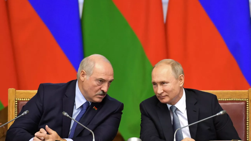 «Пул Первого»: Путин и Лукашенко после саммита ОДКБ пообщались один на один