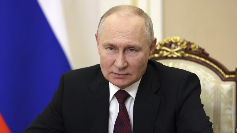 Песков анонсировал совещание Путина с членами Совбеза России