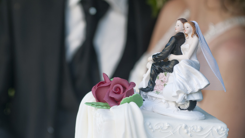 В Госдуме предложили Минтруду уравнять понятия «брак» и «семейный союз»