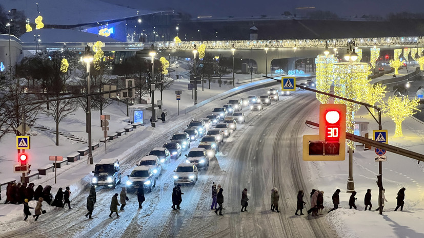 Москвичам рекомендовали пересесть на общественный транспорт из-за непогоды