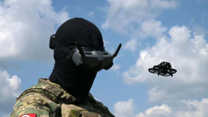 Опубликованы кадры уничтожения дронами блиндажей ВСУ на Марьинском направлении