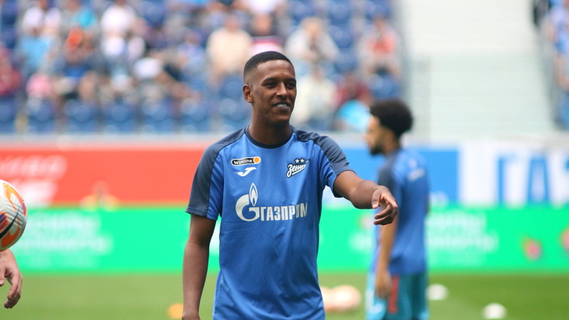 Агент Ренана назвал ложью информацию о возможном переходе футболиста в европейский клуб