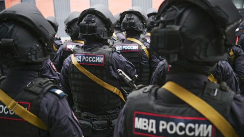 МВД показало кадры задержания причастных к совершению более 30 преступлений