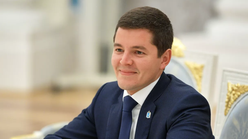 Губернатор ЯНАО Артюхов наградил заслуженных жителей региона