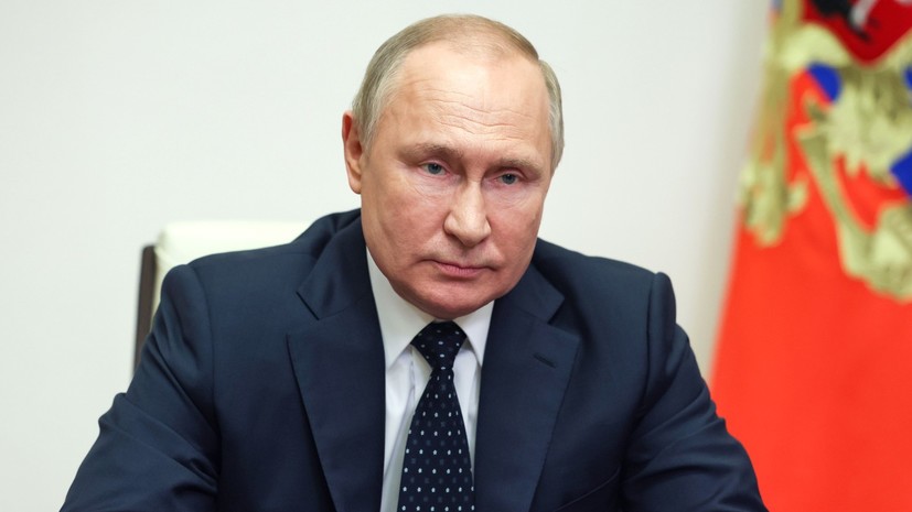 Путин поблагодарил президента Египта за помощь в эвакуации россиян из Газы