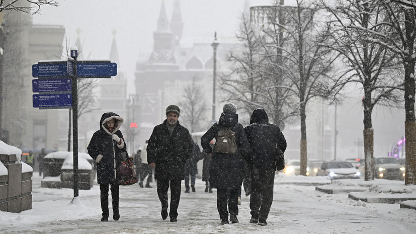 В Москве и Подмосковье продлили «оранжевый» уровень погодной опасности