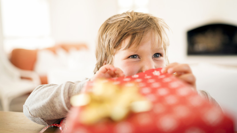 Специалист Беляева рассказала, как выбрать сладкие подарки для детей