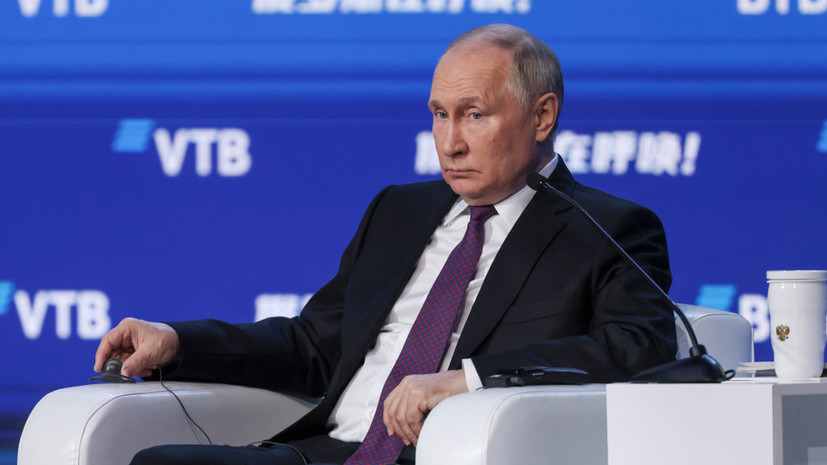 Путин заявил, что российских спортсменов все знают даже без флага