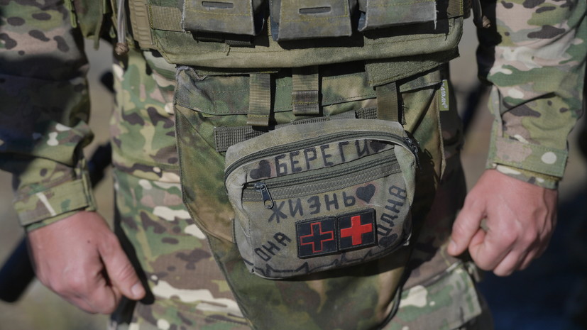 «Сохранить жизнь и здоровье бойца»: разработчик — о современных российских армейских аптечках и новом гемостатике