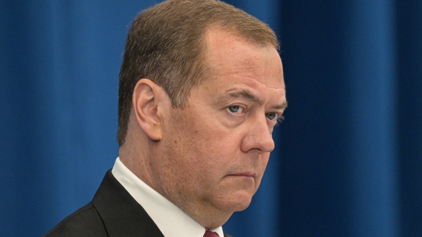 Медведев назвал декларацию Евросоюза по гарантиям Украине филькиной грамотой