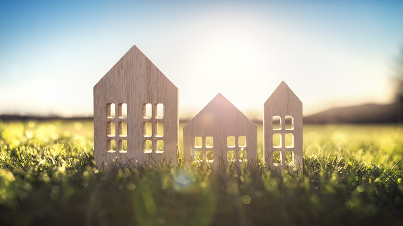 Юрист Толстихина назвала риски при покупке земли