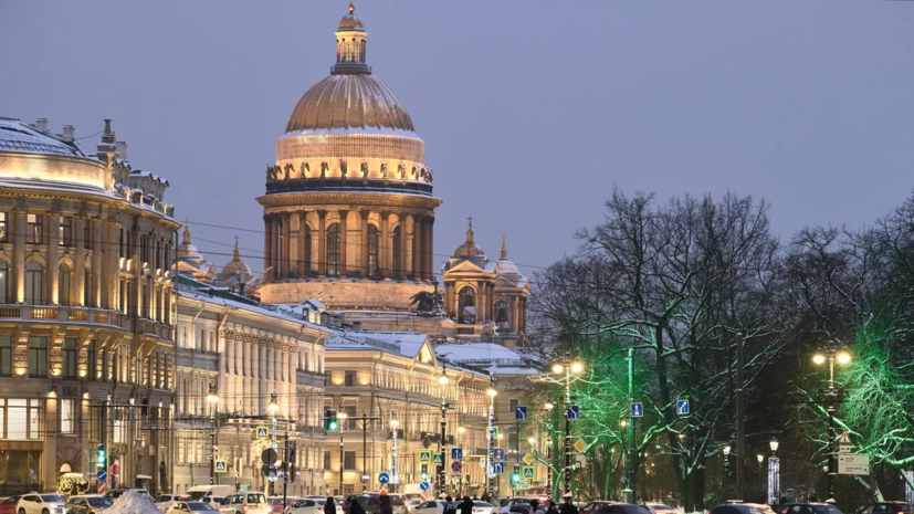 В Петербурге отменили ночной концерт на Дворцовой площади