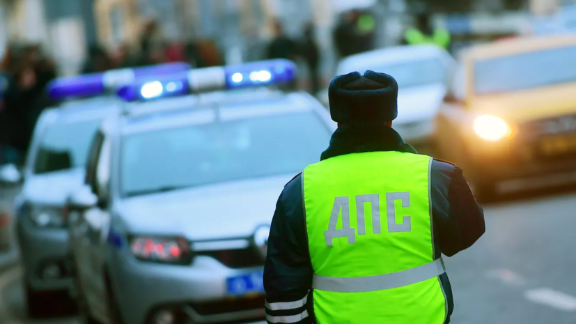 В Москве привлекли к ответственности водителей, устроивших дрифт с фейерверками