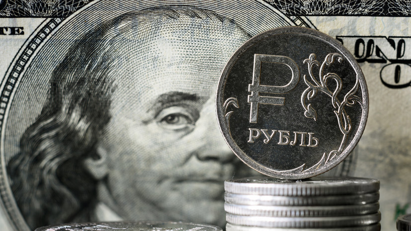 Экономист Алиев: доллар может стоить 87—95 рублей в феврале