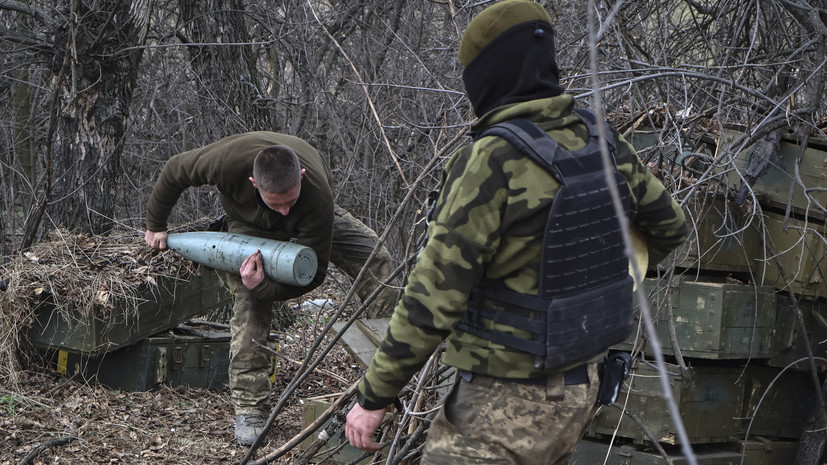 ВСУ повредили обстрелами здание поликлиники в Горловке