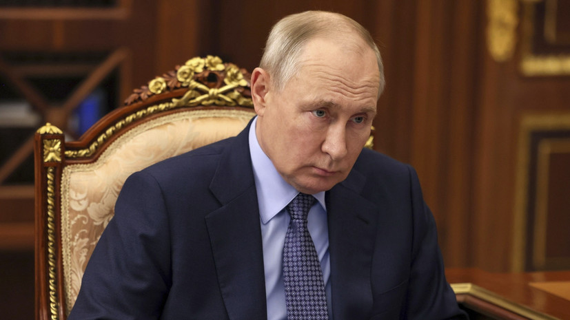 Путин заявил, что в зоне СВО инициатива у российских военных
