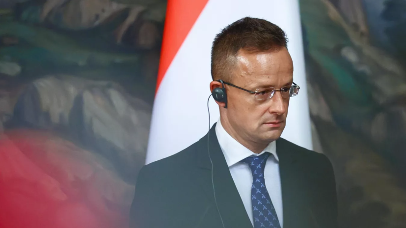Сийярто обсудит с Кулебой и Ермаком отношения Венгрии и Украины