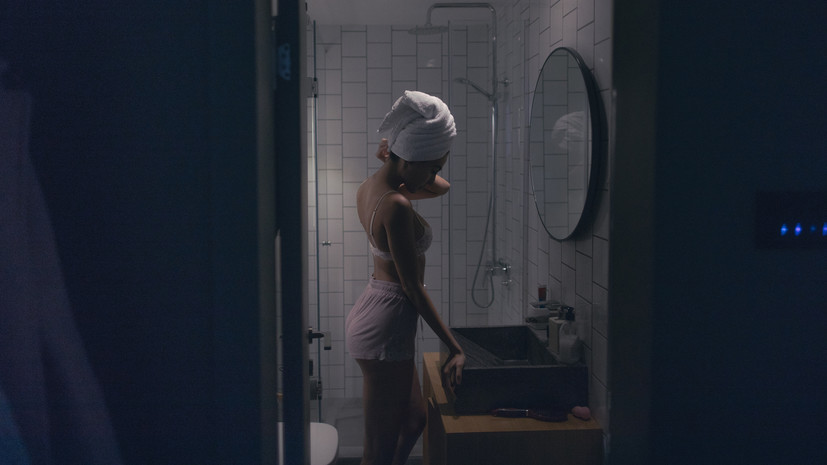 Трихолог Жовтан посоветовала не ложиться спать с мокрыми волосами