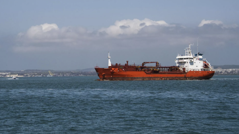 Посол: планы Дании блокировать проход танкеров с нефтью из России незаконны