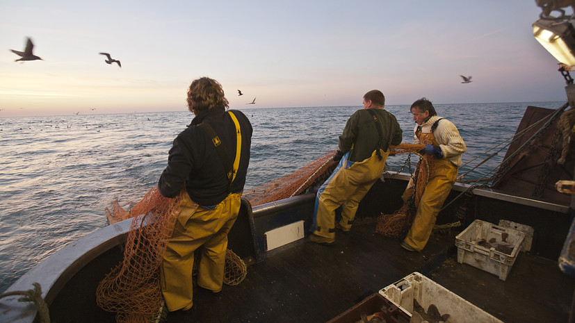 В ГД внесли законопроект о расторжении соглашения с Британией о рыболовстве