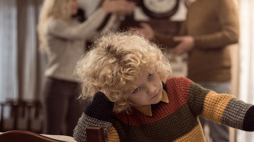 Психолог Штейнбрехер рассказала, как разговаривать с детьми при разводе родителей