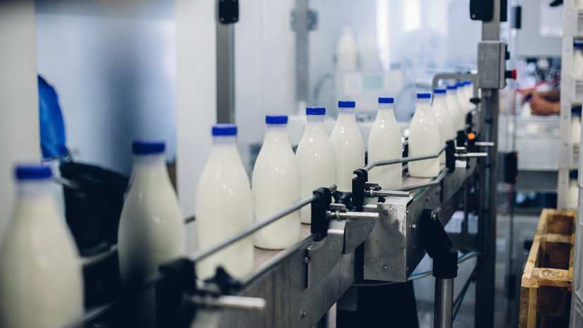 Глава Минсельхоза: в России в 2023 году произвели 33,5 млн т молока