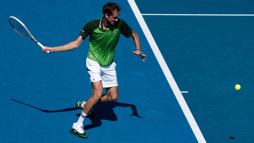 Янчук: Медведев должен обыграть Зверева в полуфинале Australian Open